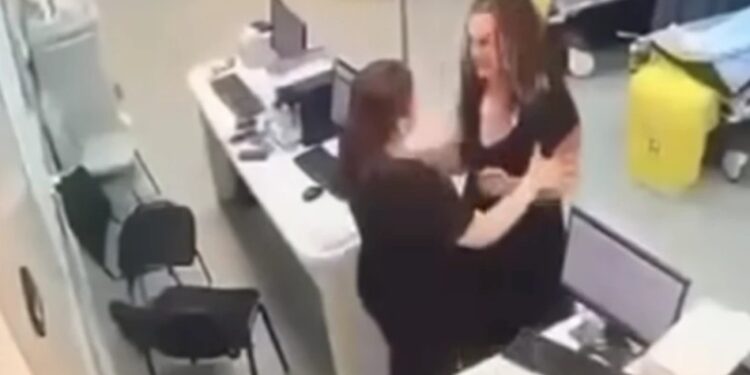 „ექთანს თავს დაესხა, კისერში სწვდა და ძირს დააგდო…“ – ინგოროყვას კლინიკაში მომხდარი ინციდენტის ახალი დეტალები – ქალი პოლიციამ დააკავა