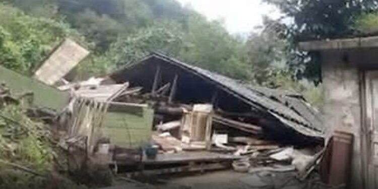 ქედაში სახლი ჩამოინგრა – არიან დაშავებულები