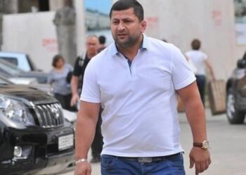 ზურაბ ზვიადაურს იარაღის უკანონო შეძენა-შენახვა-ტარების საქმეზე საპროცესო შეთანხმება გაუფორმდა – მკვლელობის საქმეზე კი მის საქმეს ნაფიცი მსაჯულები განიხილავენ