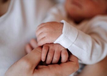 იმერეთში, 14 წლის გოგო დედა გახდა – ფაქტზე დაწყებულია გამოძიება