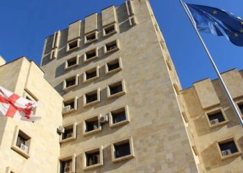 5 მოსწავლის მიმართ გარყვნილ ქმედებაში ბრალდებული მასწავლებელი სასამართლომ დამნაშავედ ცნო – პროკურატურა