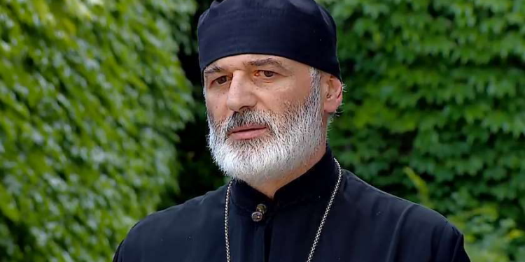 რომ არა ეს სასულიერო პირები, ლომისის ტაძარში ვერავინ ავიდოდით–კლავიატურაზე წერა და ინტერნეტმორალისტობა ნუ გეგონება საოკუპაციო ხაზს იქით ქართული კერის შენარჩუნება.”  – დეკანოზი ანდრია ჯაღმაიძე